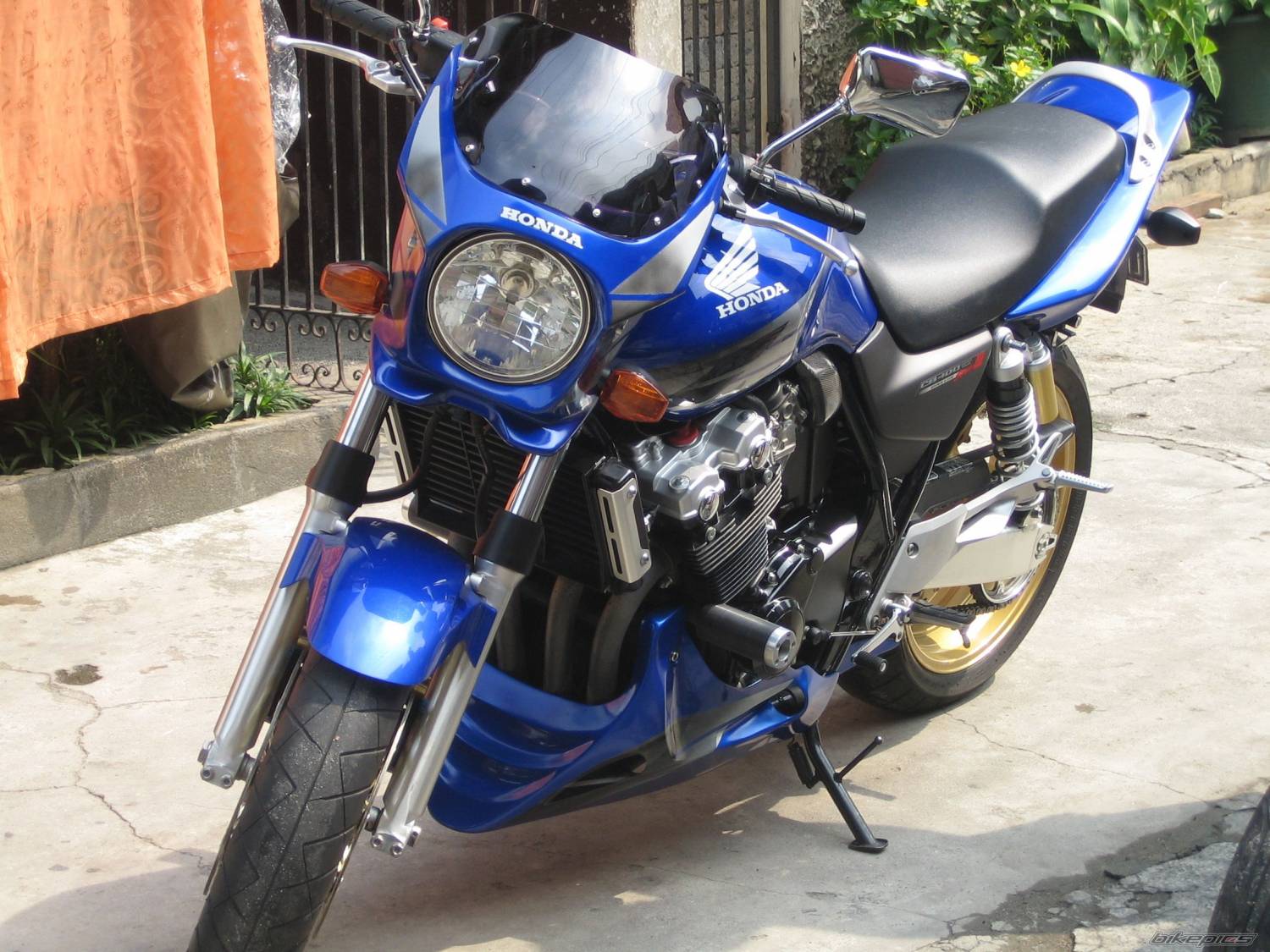 обтекатель на мотоцикл honda cb 400
